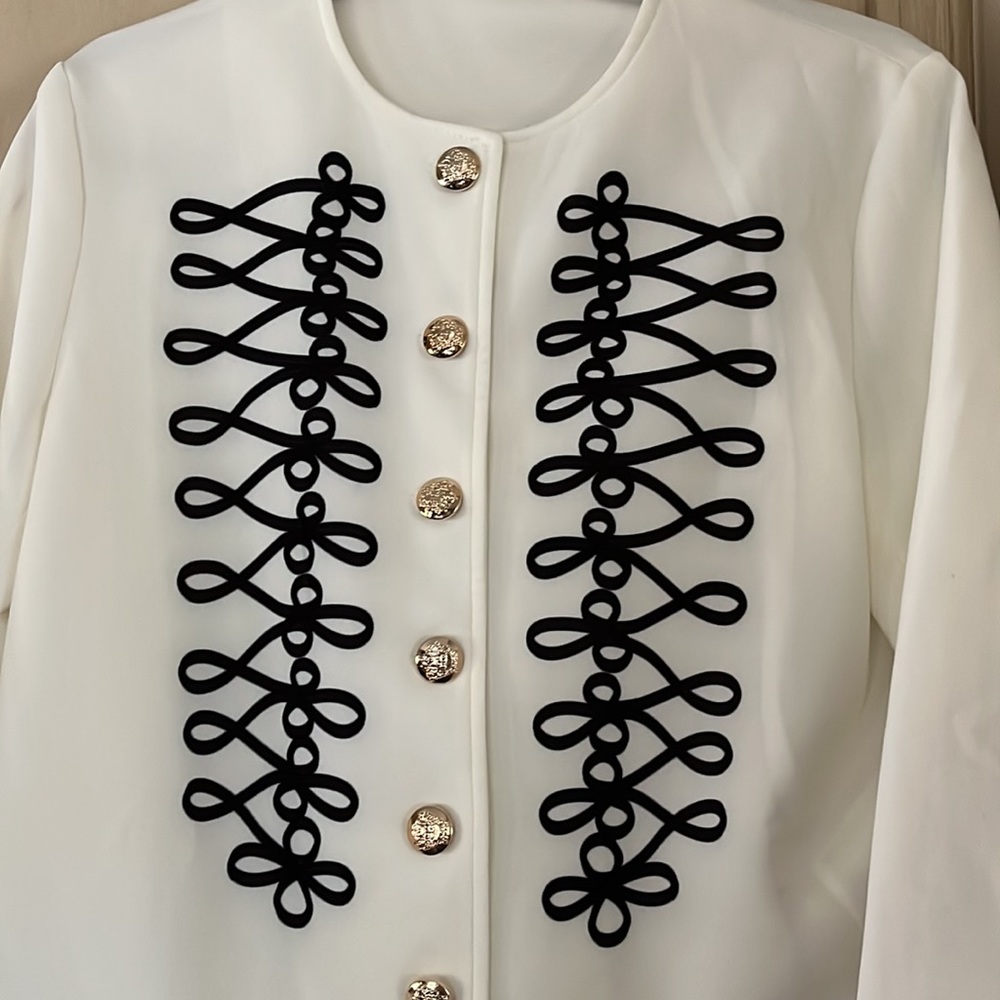 Classic Dress Jacket 🌸 - Picture 2 of 4